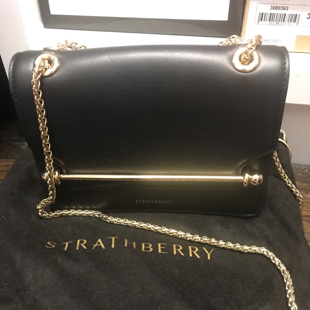 COPY - East West Strathberry Mini